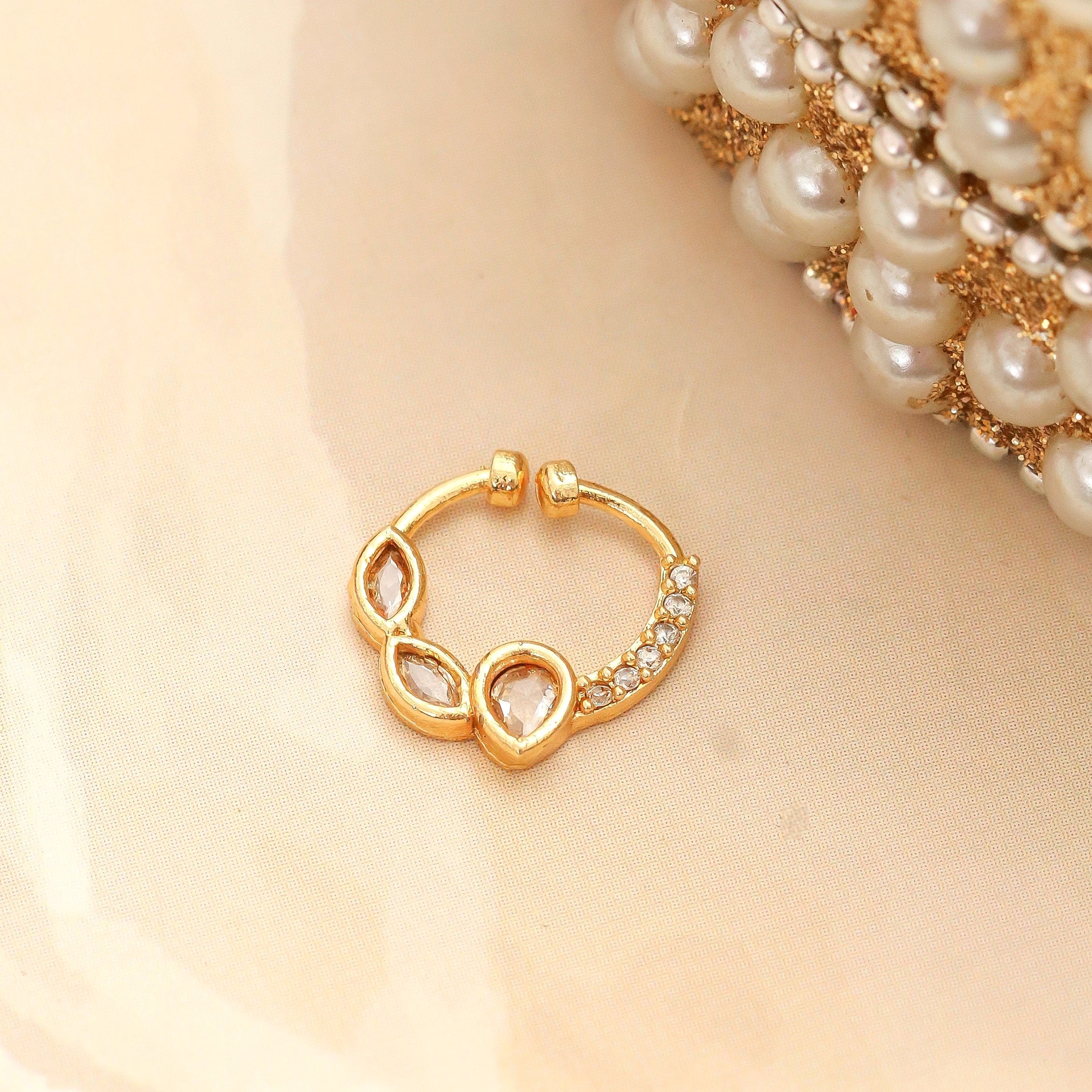 Triple Leaflet Gold Plated AD Nose Pin