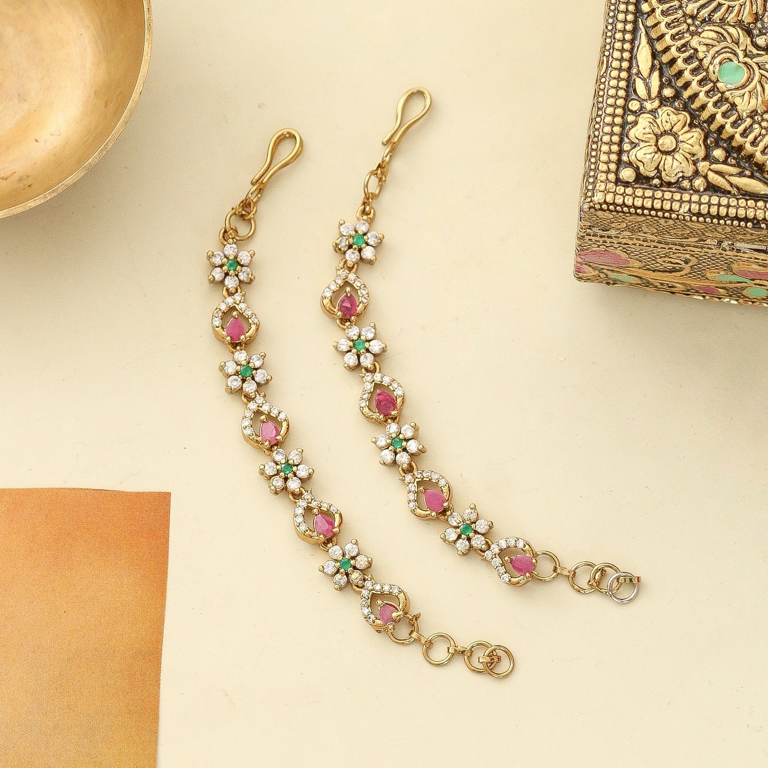 Floral Enchannted Mehendi Plated Matil