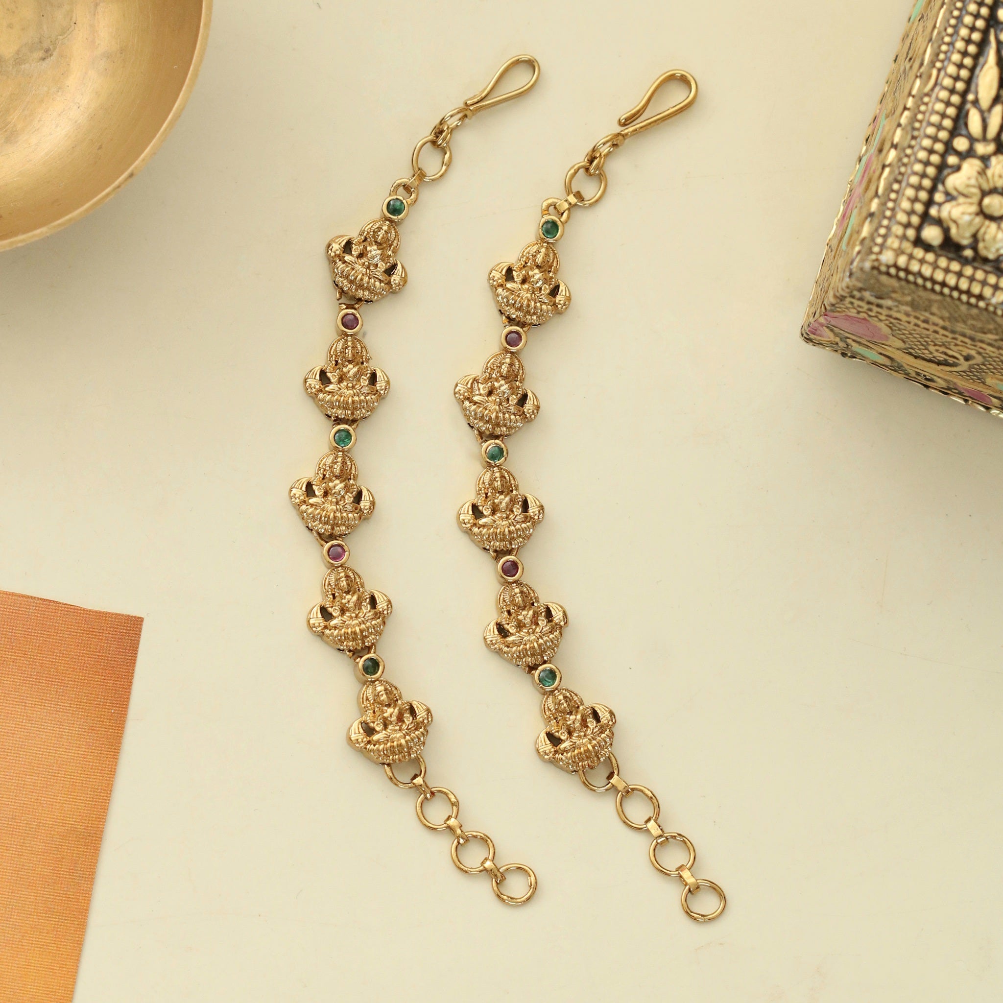 Divined Laxmi Mehendi Plated Matil