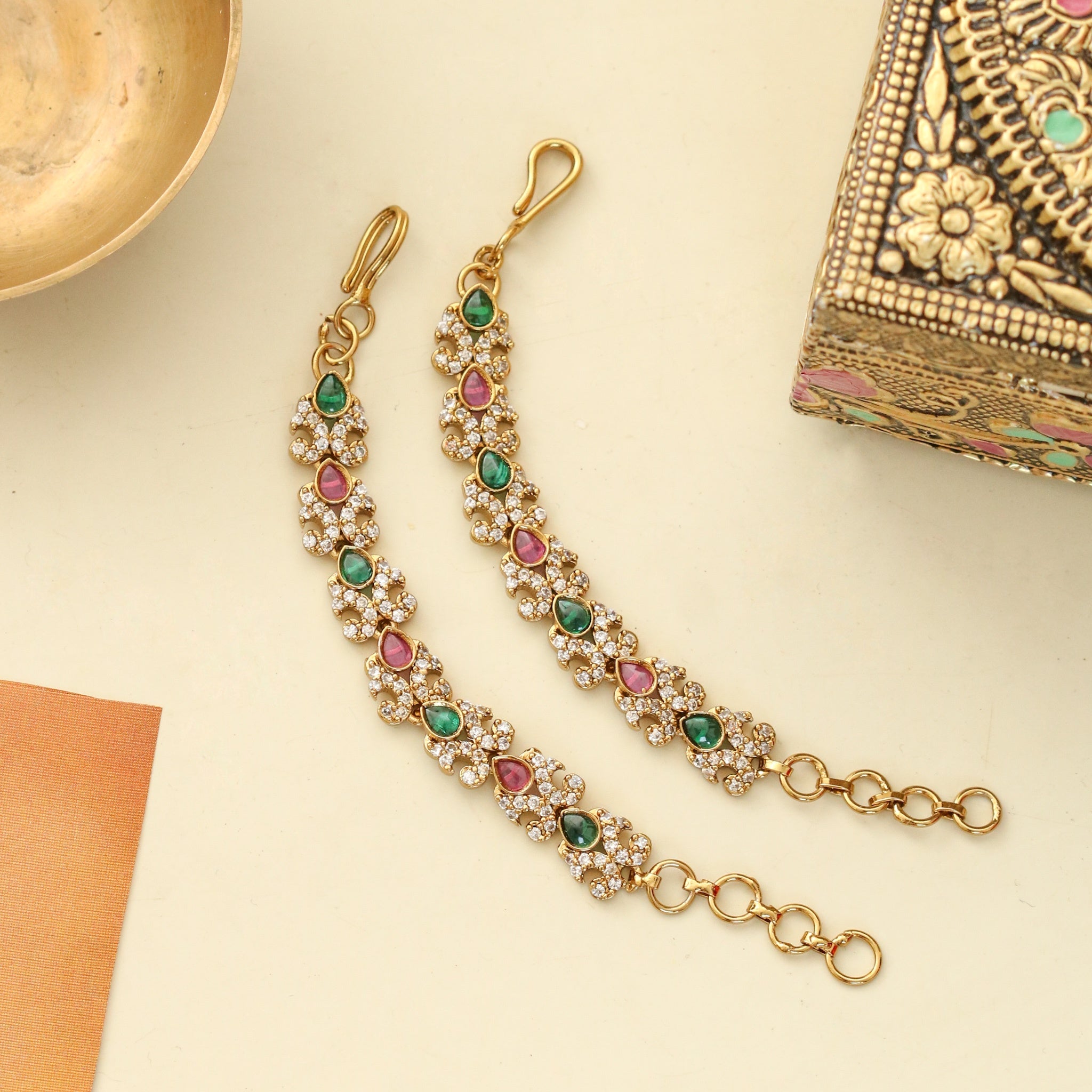 Traditional Designed Mehendi Plated Matil