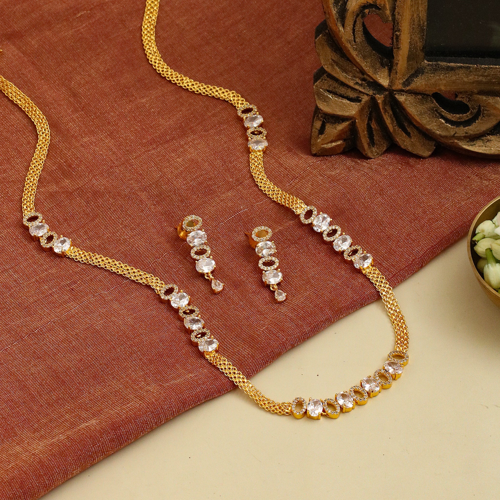 Elegant Gold Plated Necklace Set