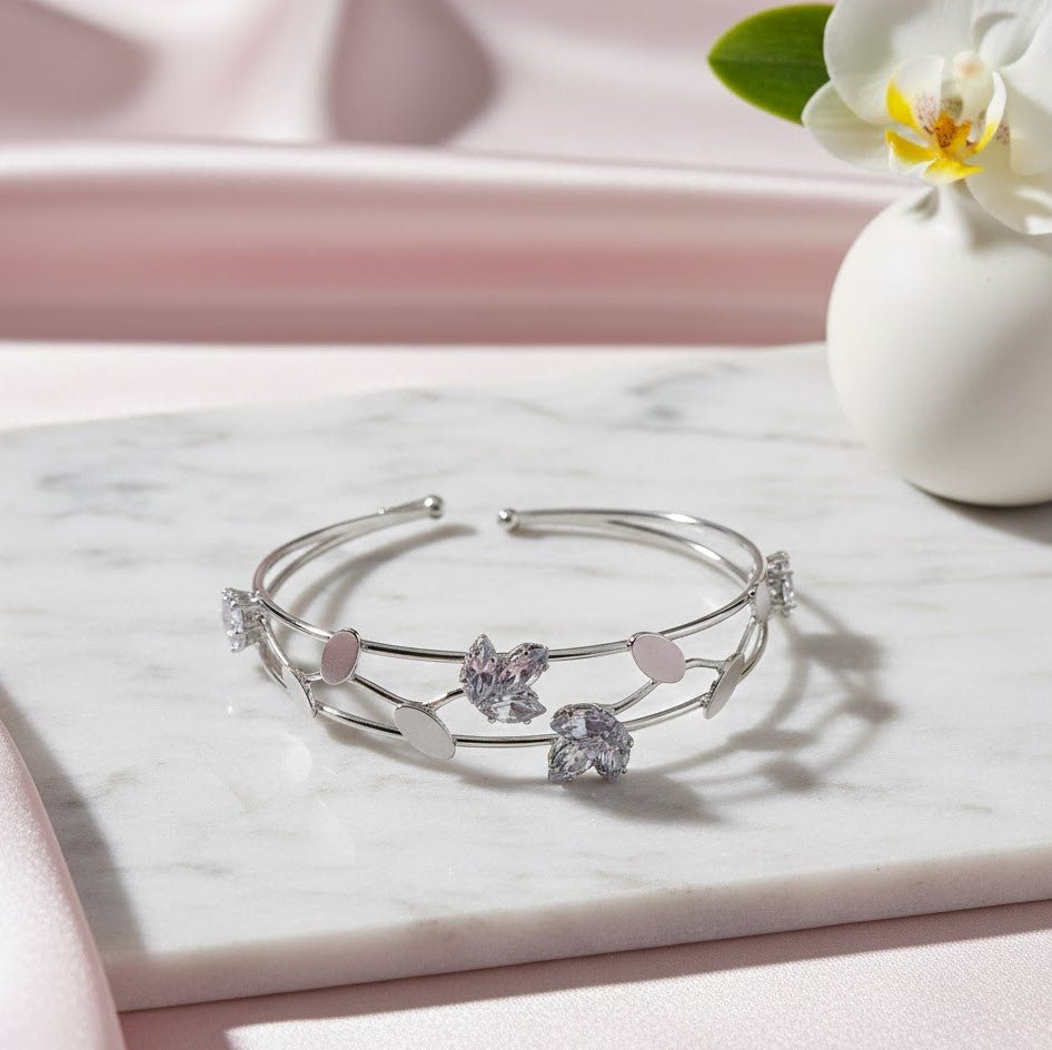 Adjustable Rhodium Leaf Bracelete