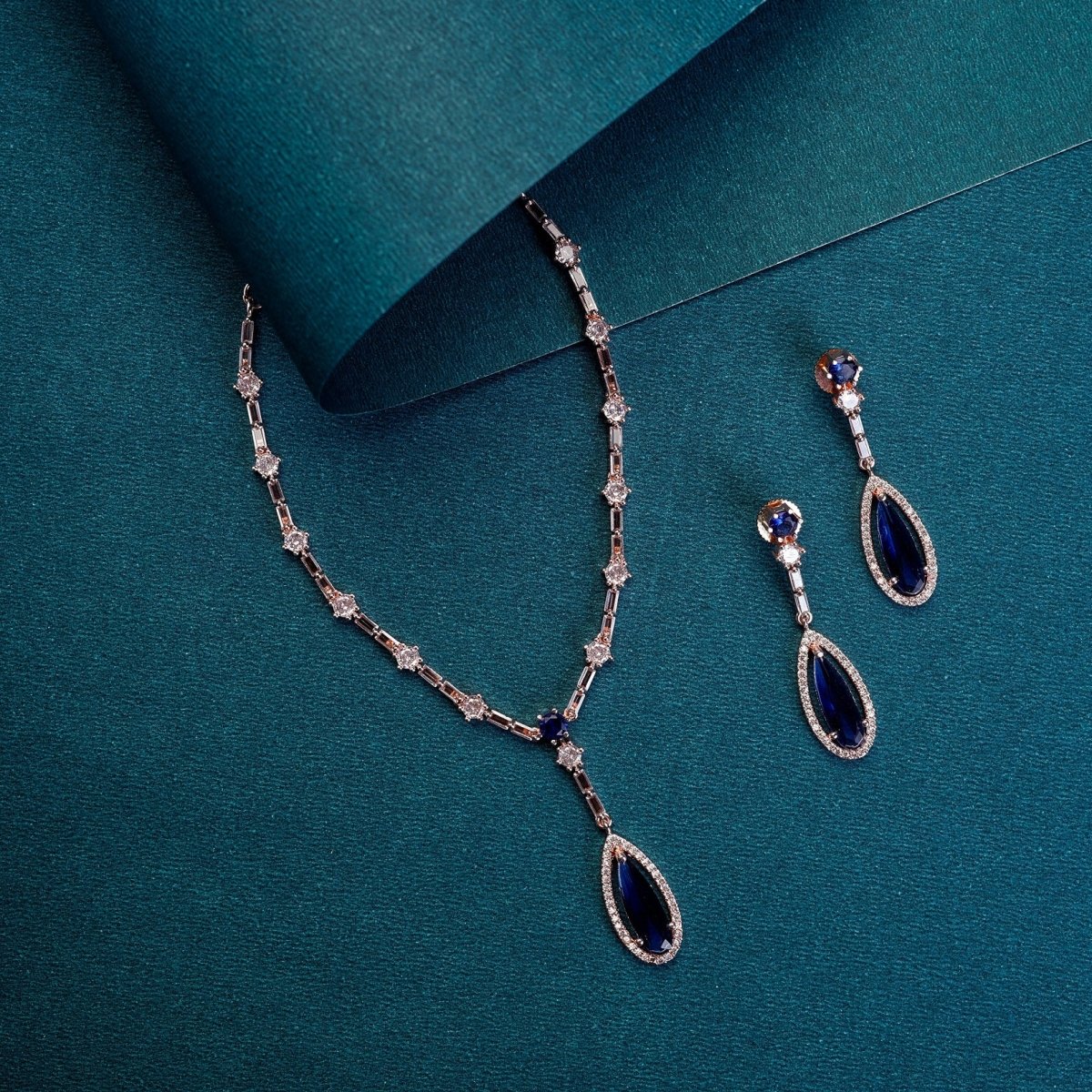 Luxury Celestial Rose Gold Necklace - Special Occasion Accessory