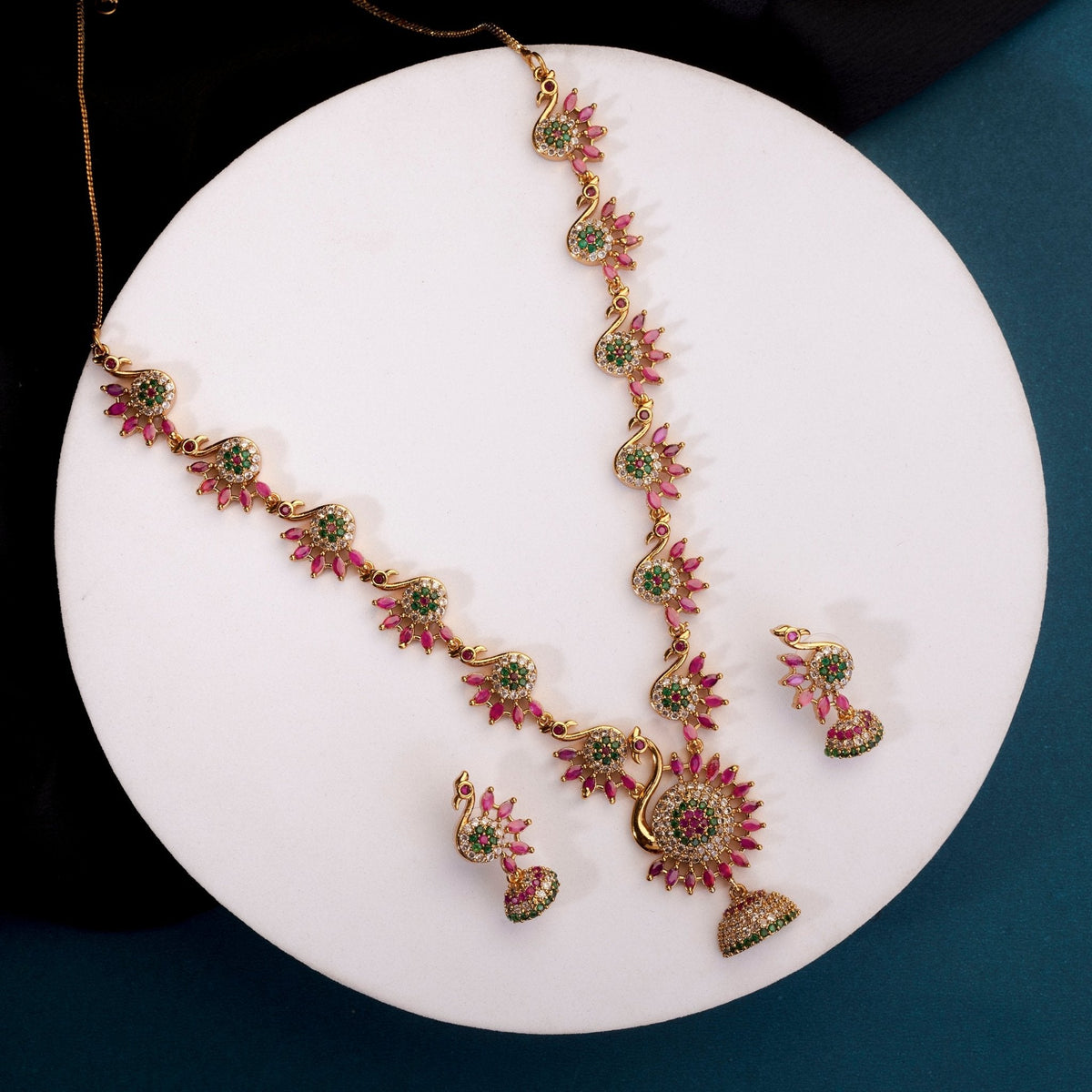 Dazzling Peacock Matte Black Plated Necklace Set