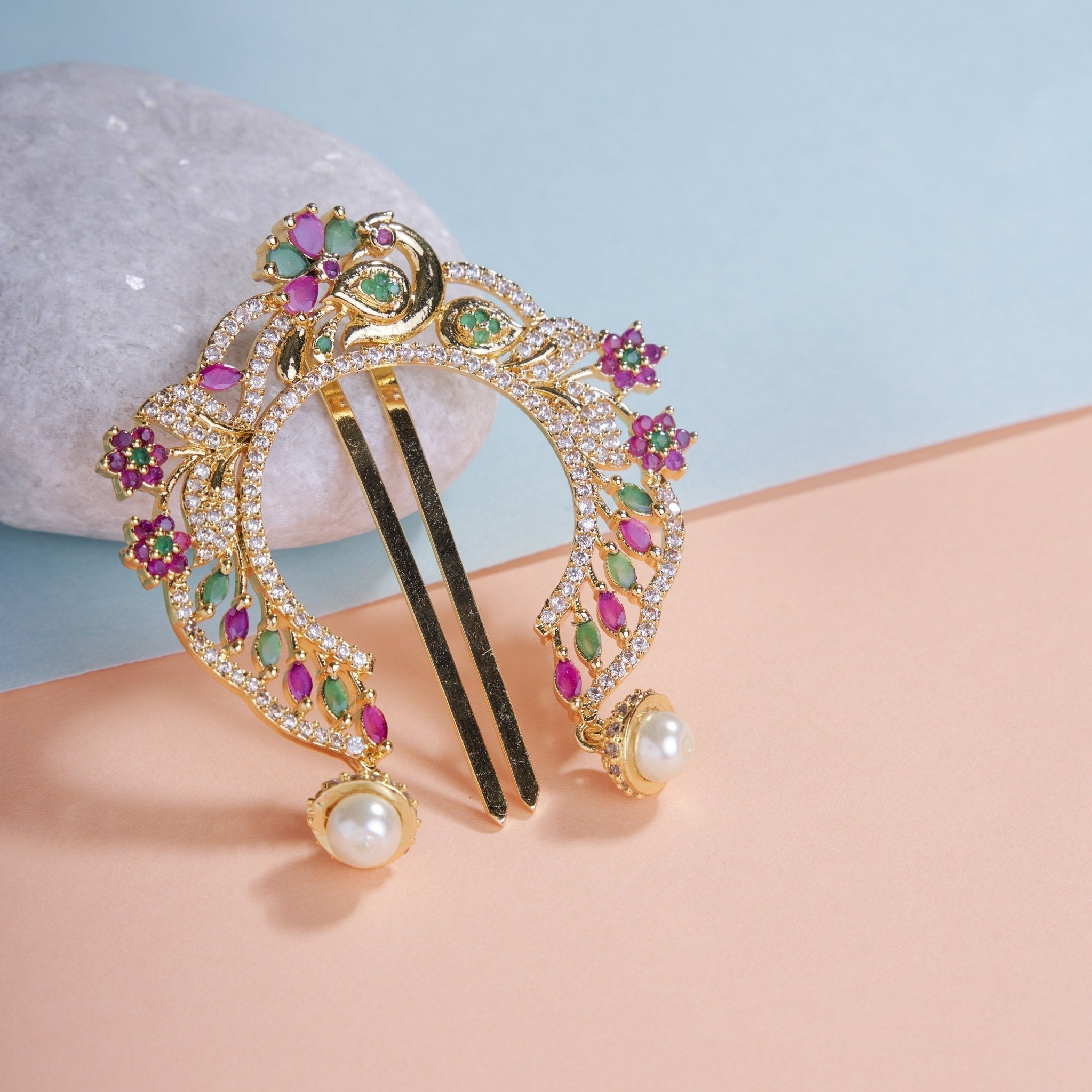 Emerald Elegance Juda Pin
