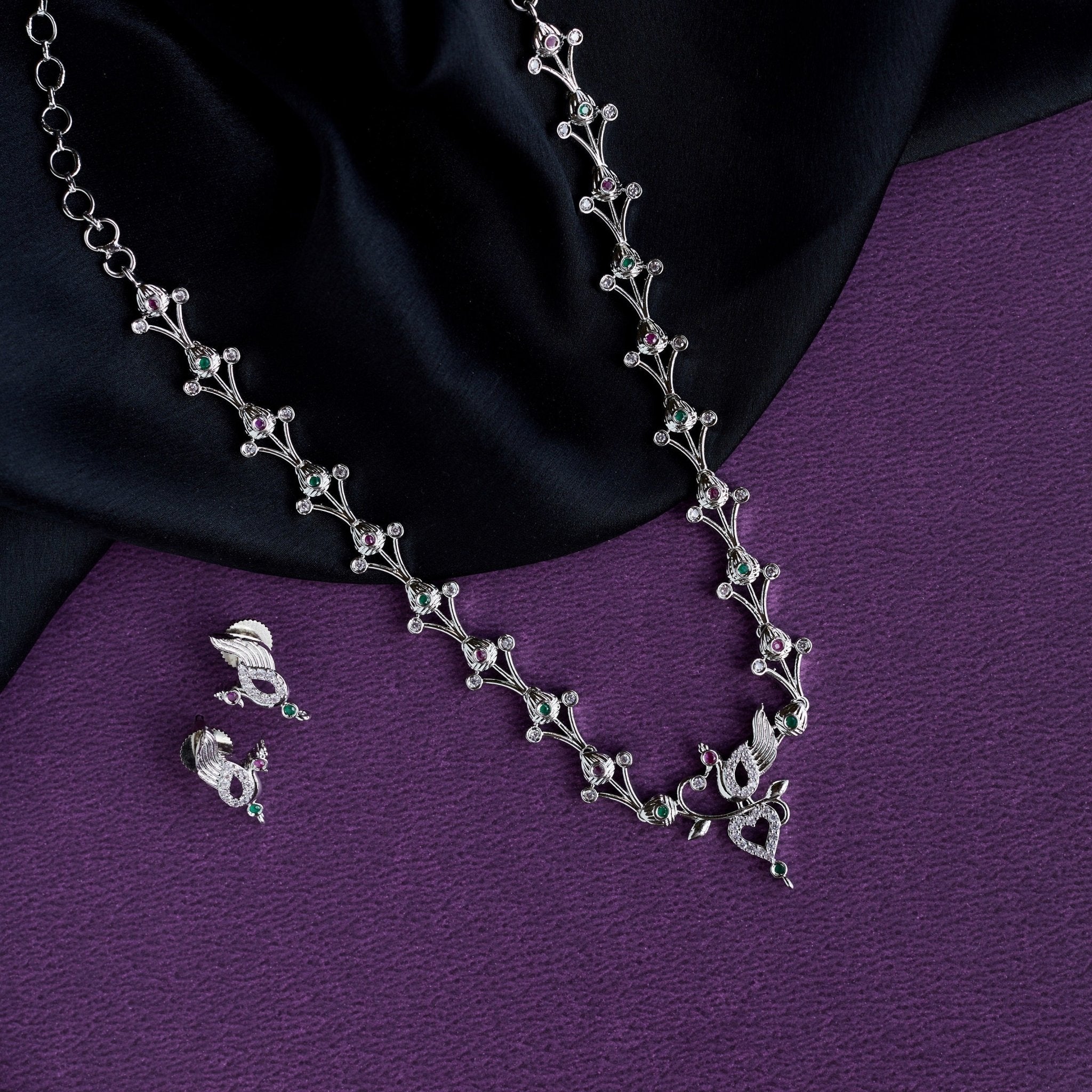 Gala Tricolor Necklace