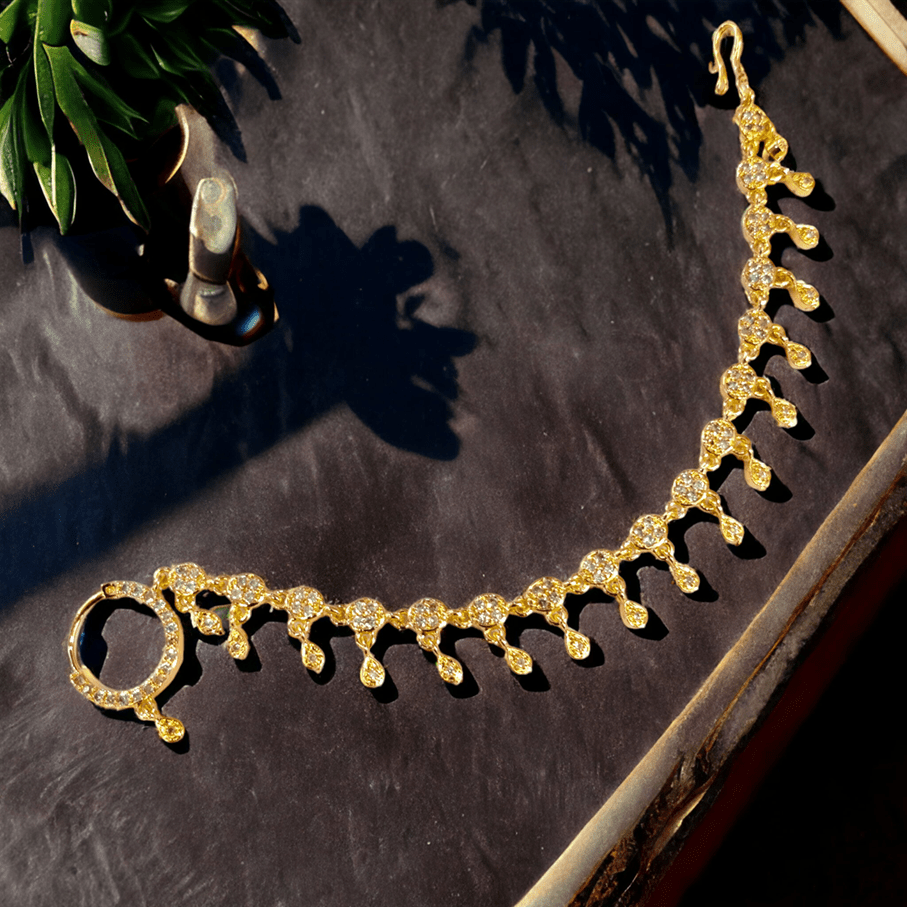 Gleaming Gold Nose Pin