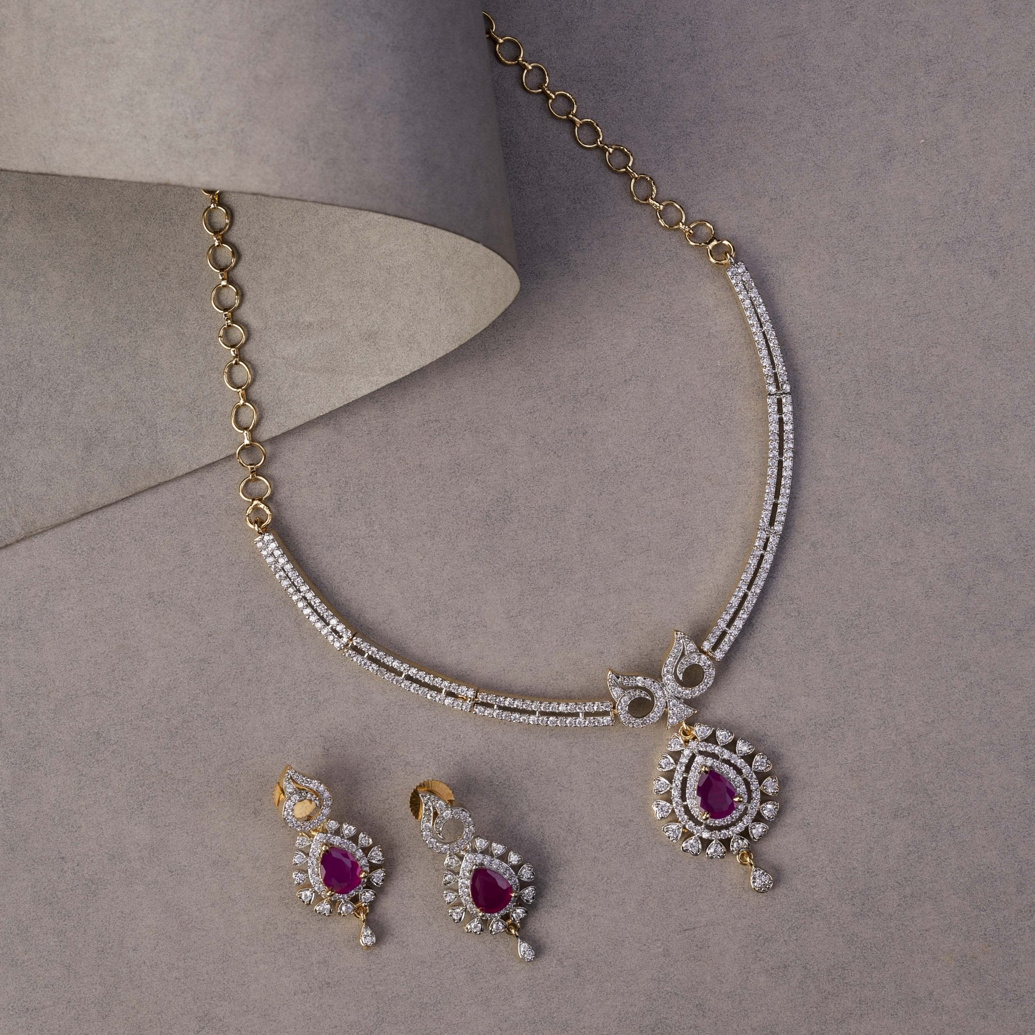 Gleaming Teardrop Two Toned Necklace Set with Designer Earrings