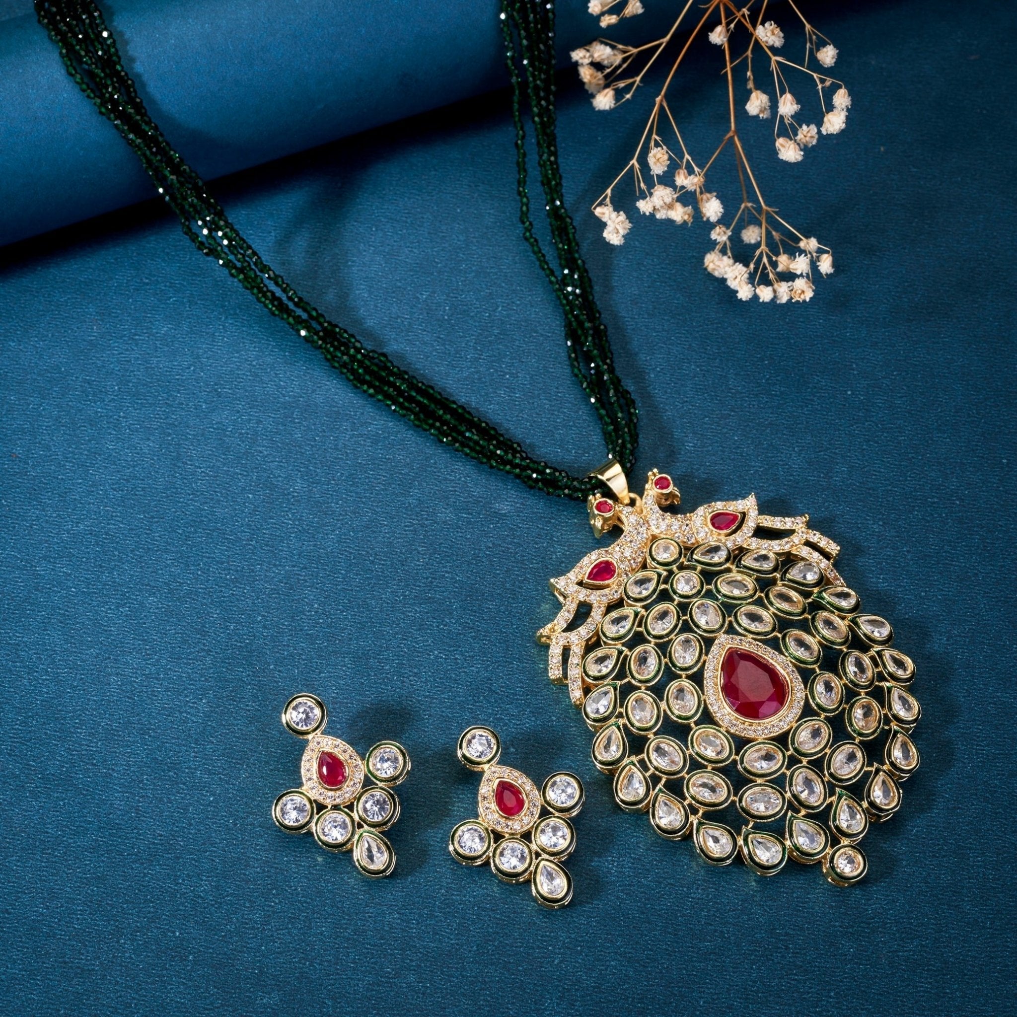 Kundan Necklace Set with Pendant and Earrings