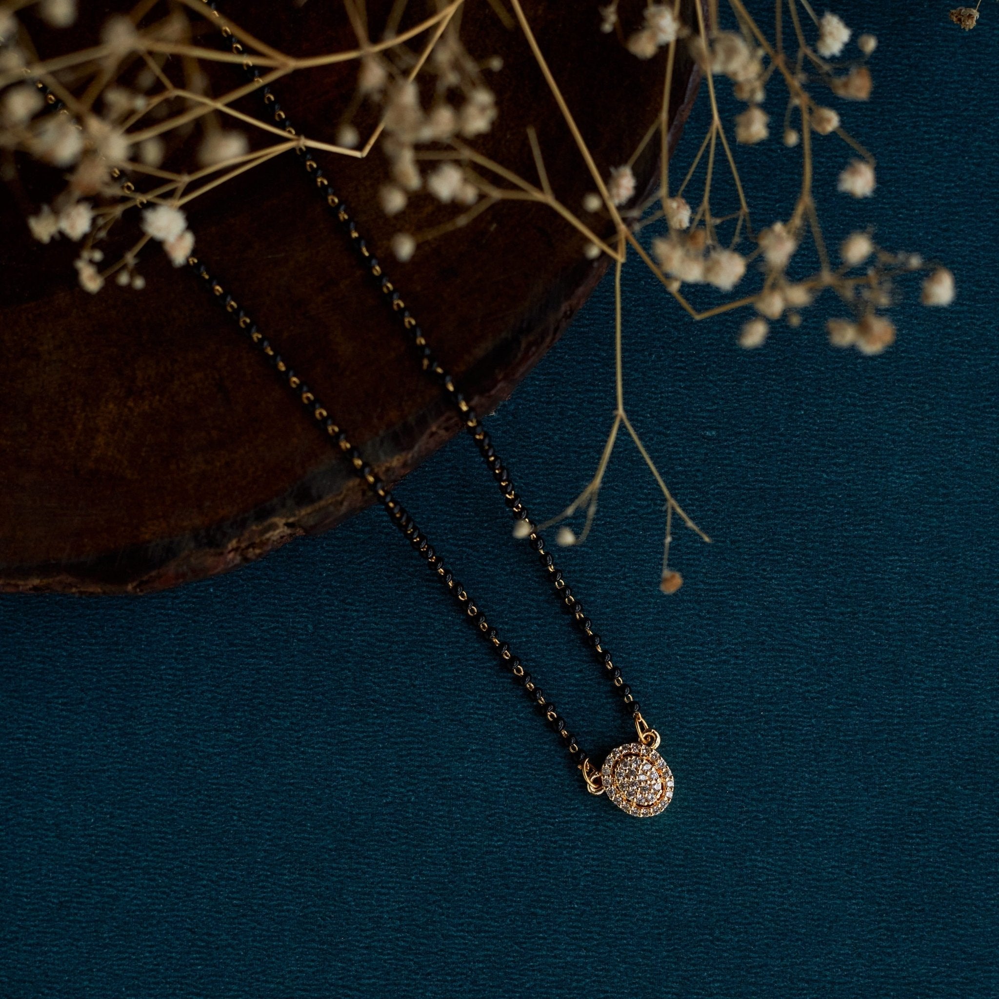 Luxuriant Golden Mangalsutra