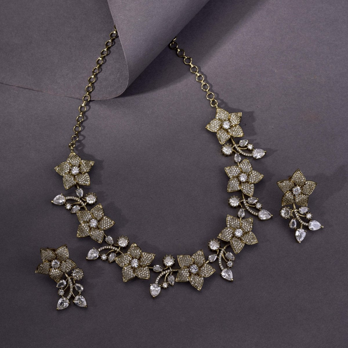 Mehendi Plated Floral Necklace Set