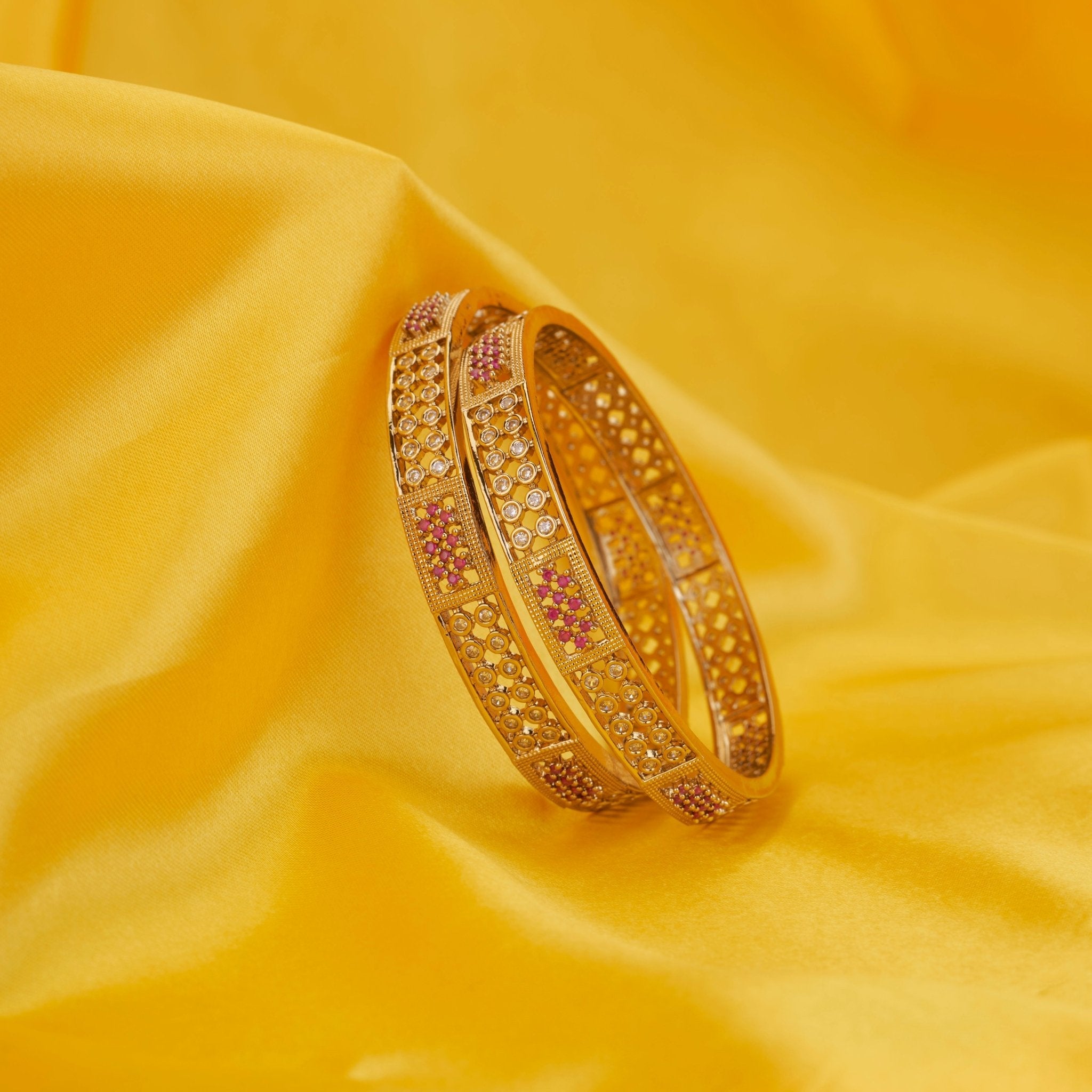 Moonlace Band Mehendi Plated Bangle