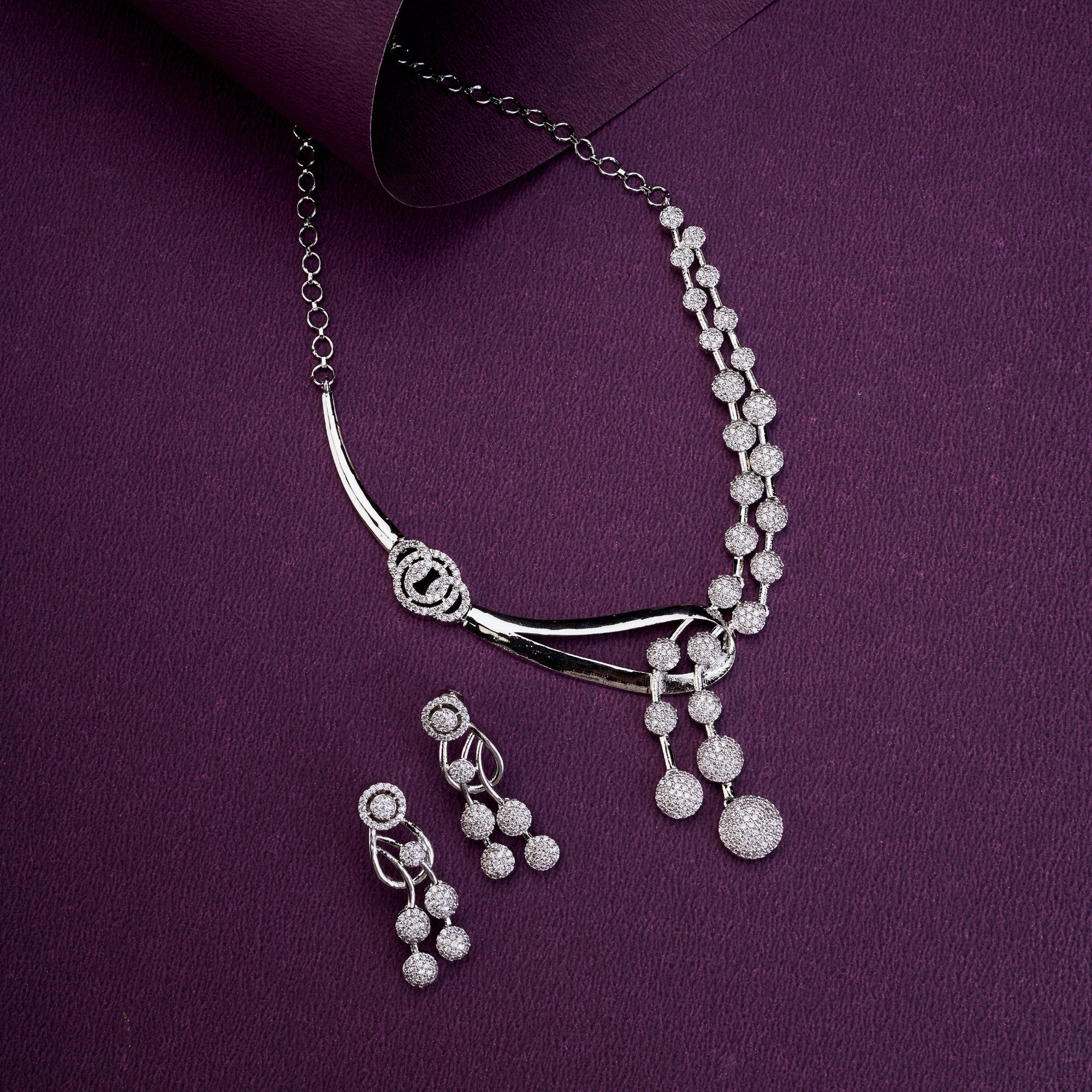 Moonpetal Rhodium Necklace