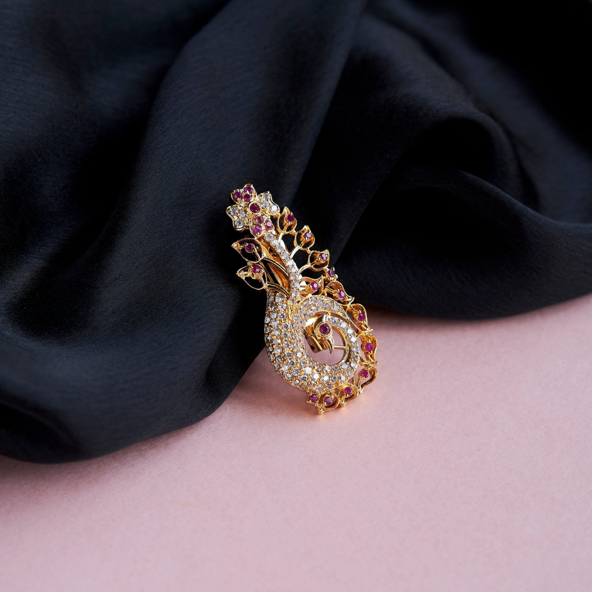 Opulent Red White Saree Pin