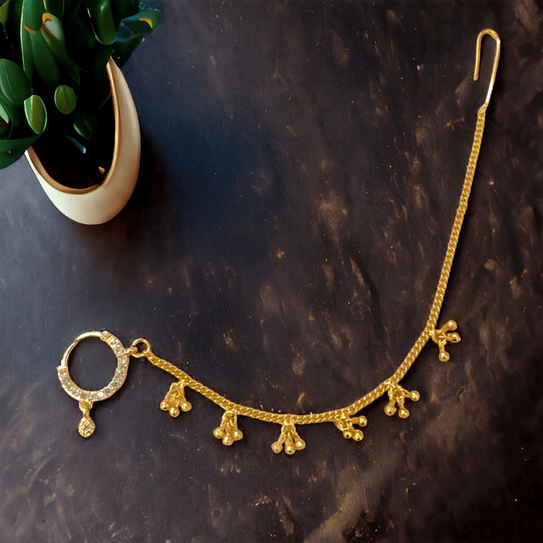 Radiant Gold Elegance Nose Pin