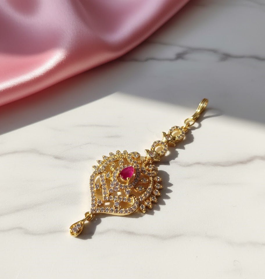 Radiant Red-White Gold Tika