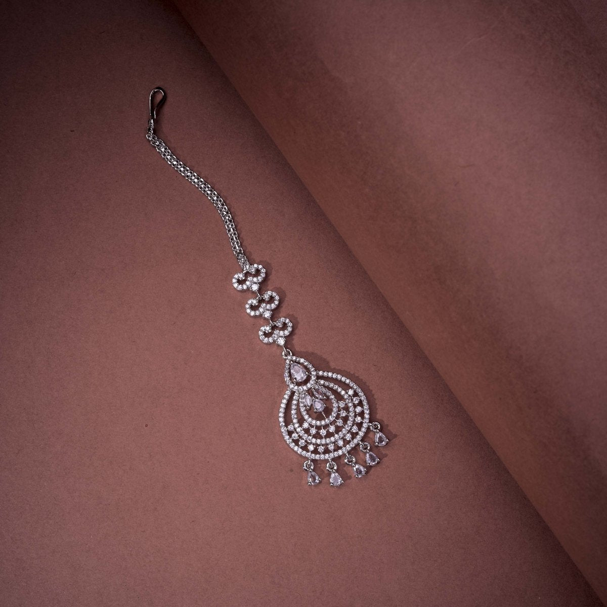 Rhodium Plated Ornate Bloom Traditional Maang Tikka