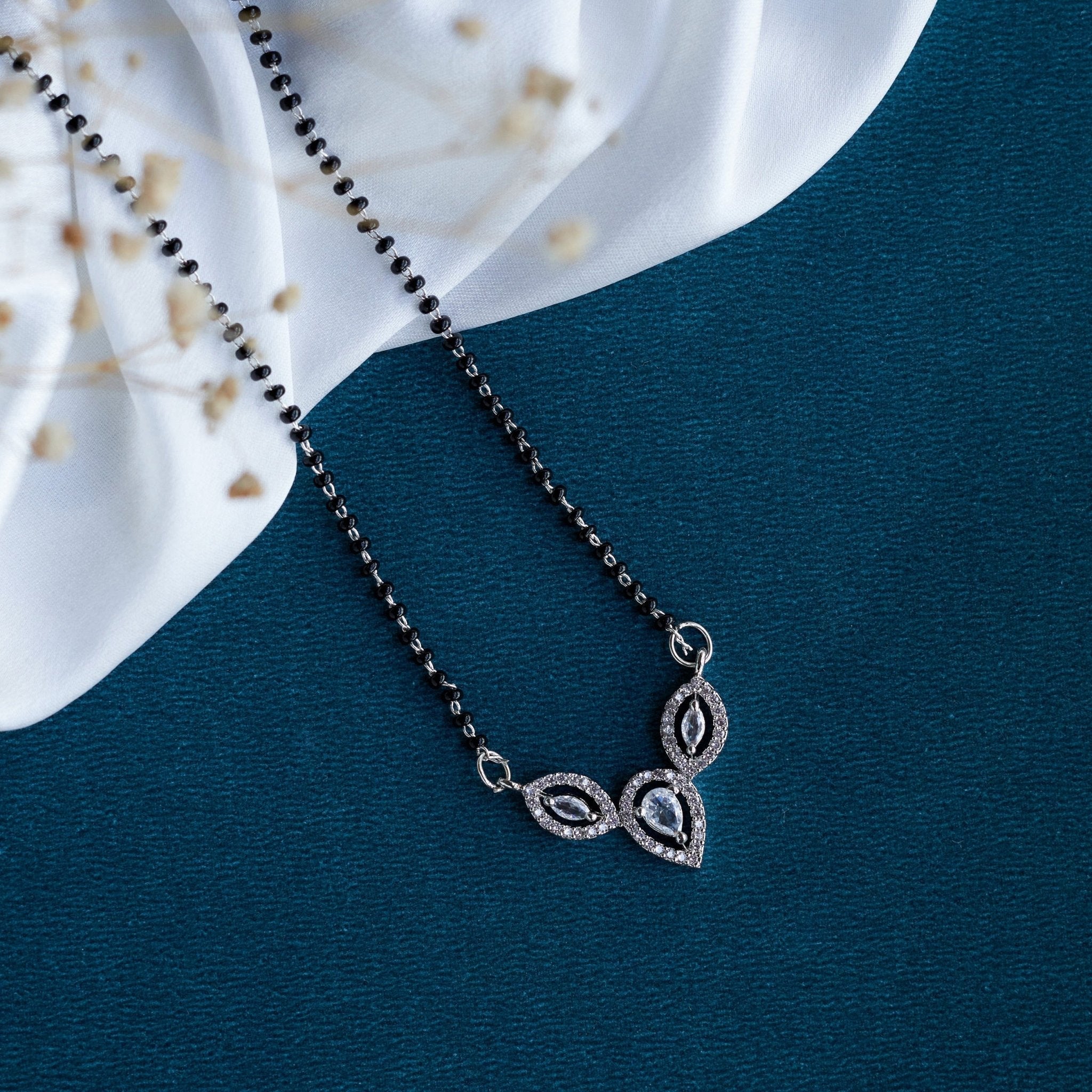 Silent Lumina Mangalsutra