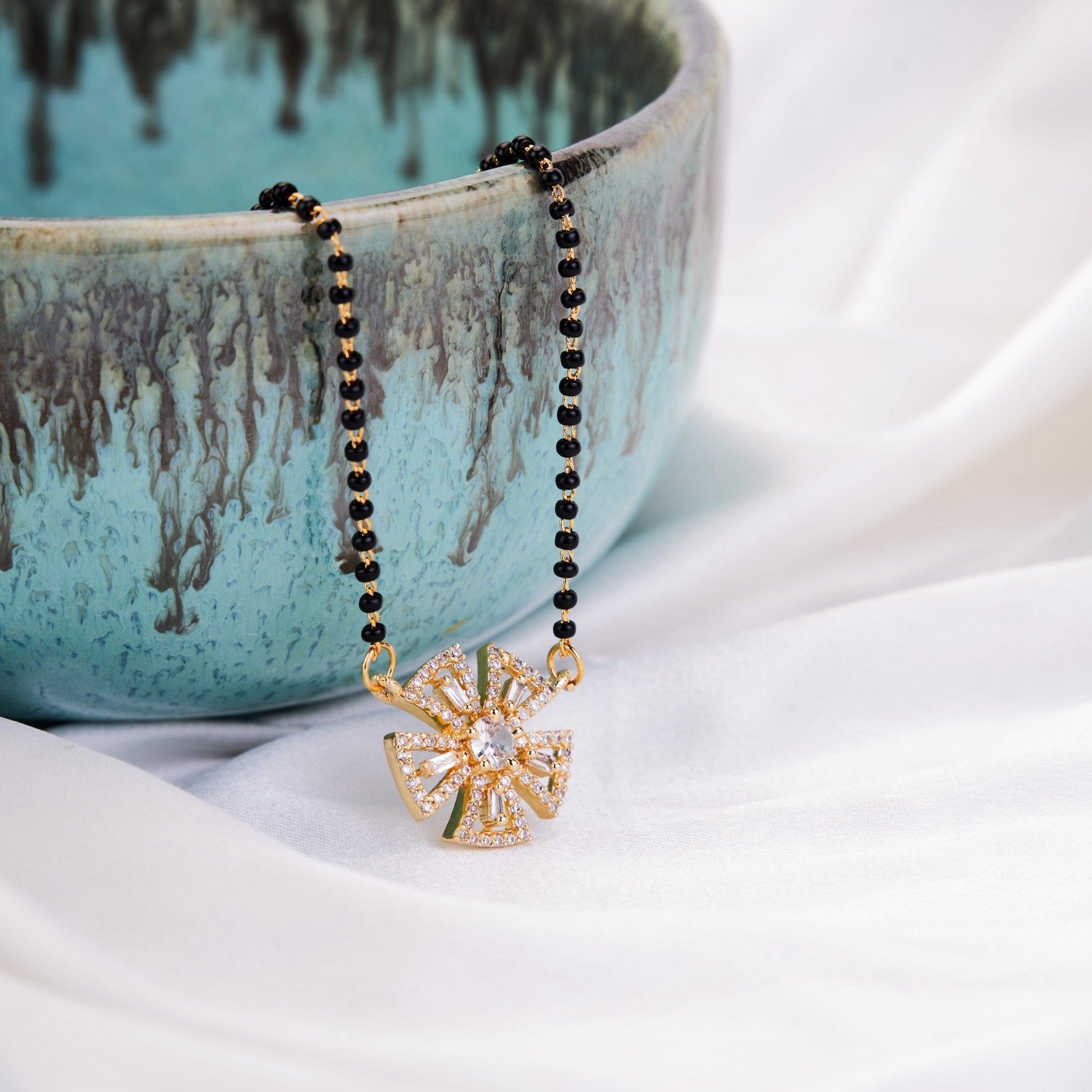 Soleil Promise Mangalsutra