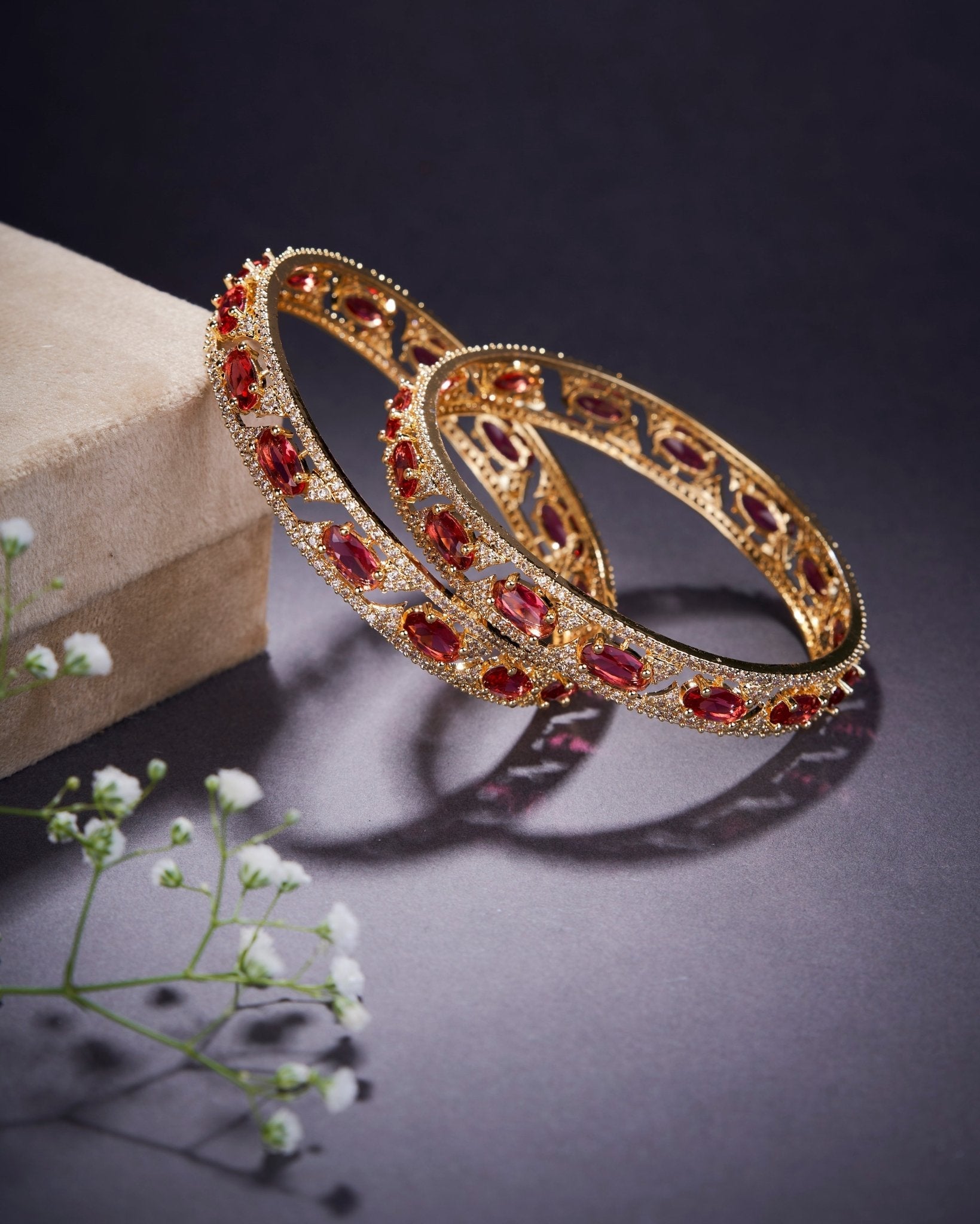Stylish Zig Zag Oval Gold Bangles (Pack of 2)