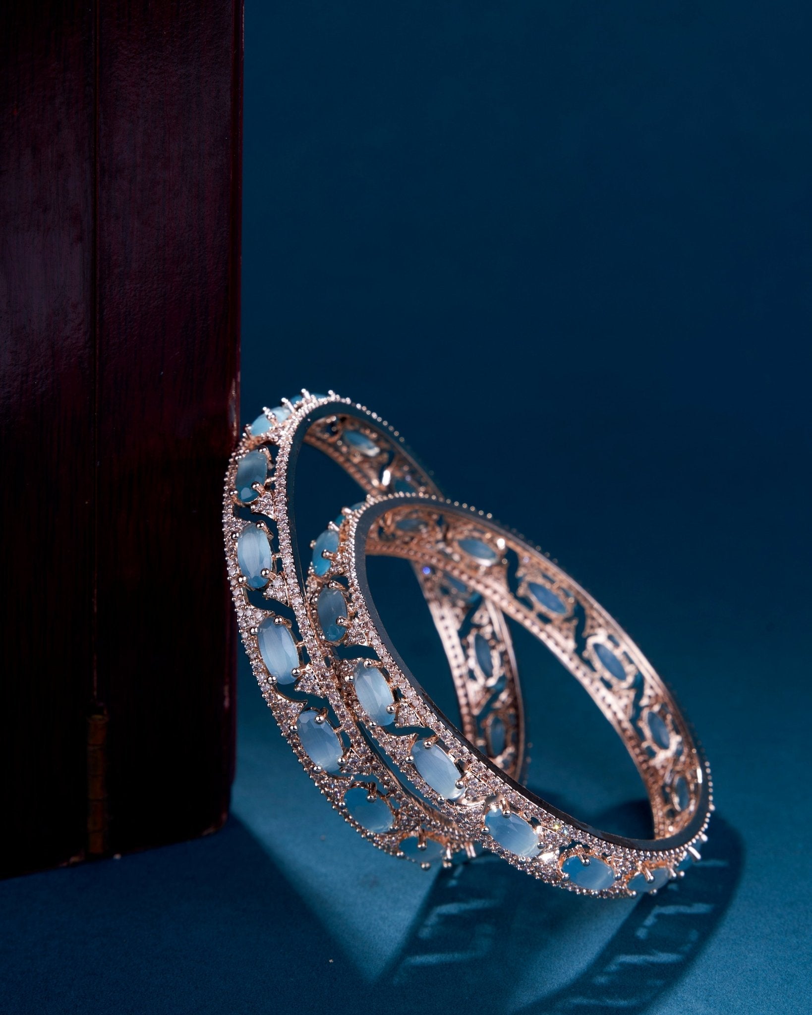 Stylish Zig Zag Oval Rose Gold Bangles (Pack of 2)